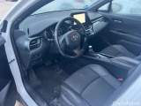  Toyota  C-HR TOYOTA  / 2019 / 5P / todoterreno 2.0 180H Advance #3