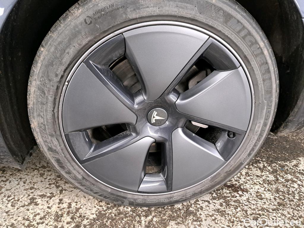  Tesla  Model 3 TESLA  / 2018 / 4P / Berline Autonomie Standard Plus RWD #9