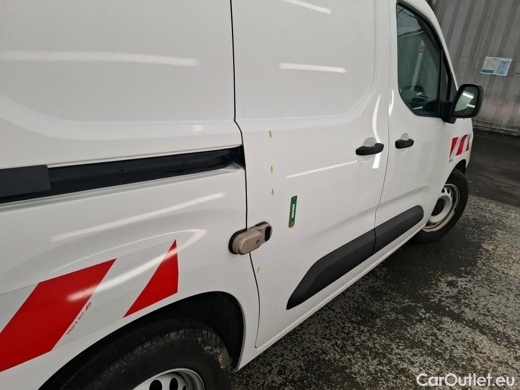  Citroen  Berlingo  Fourgon Worker M 1000 1.2 PureTech 130CV BVA8 E6d #1