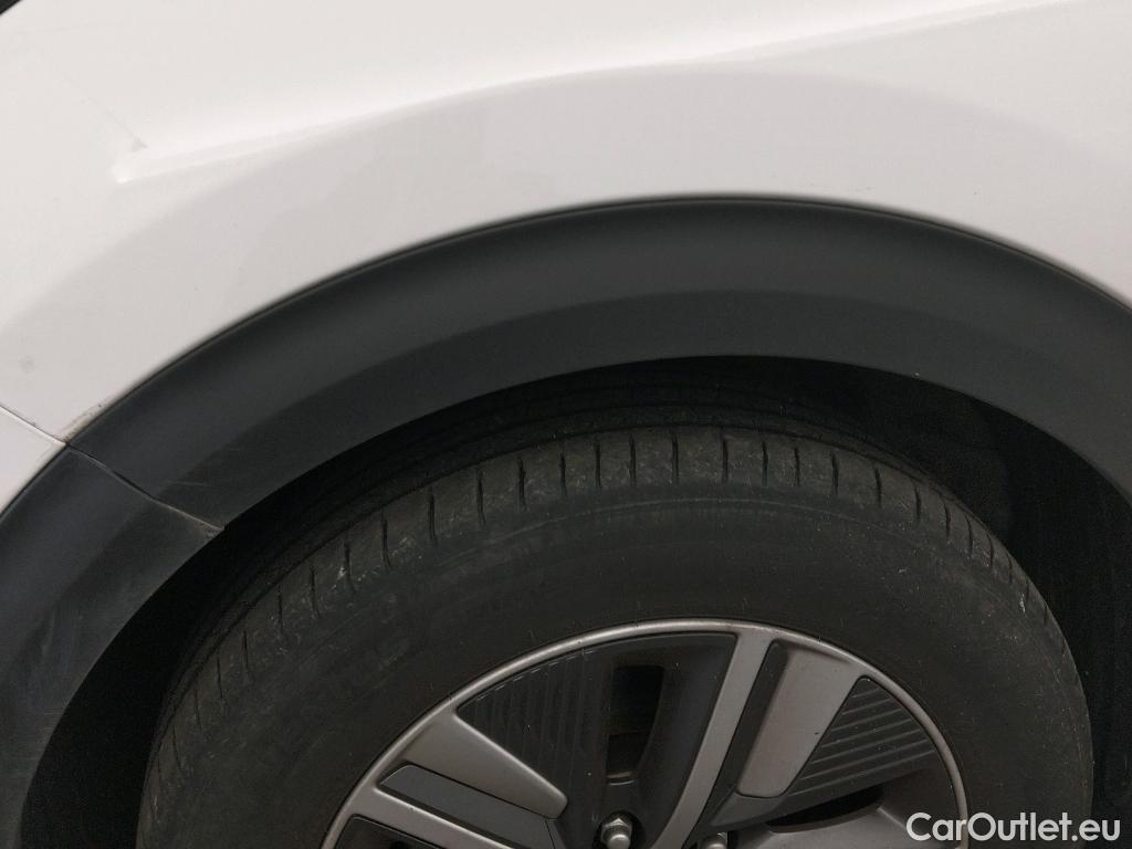  KIA  Niro KIA  / 2019 / 5P / crossover 1.6 GDi HEV 104kW (141CV) Drive #33