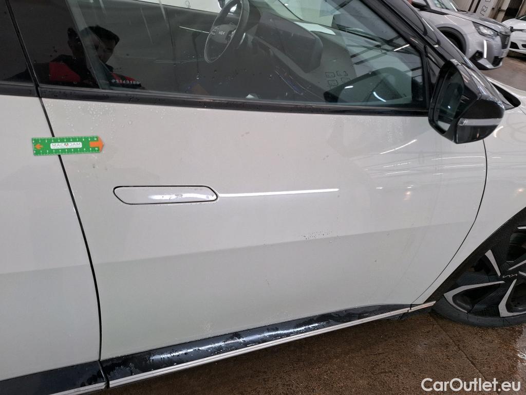  KIA  Ev6 KIA  / 2021 / 5P / SUV BEV 77.4 KWH AIR DESIGN #1