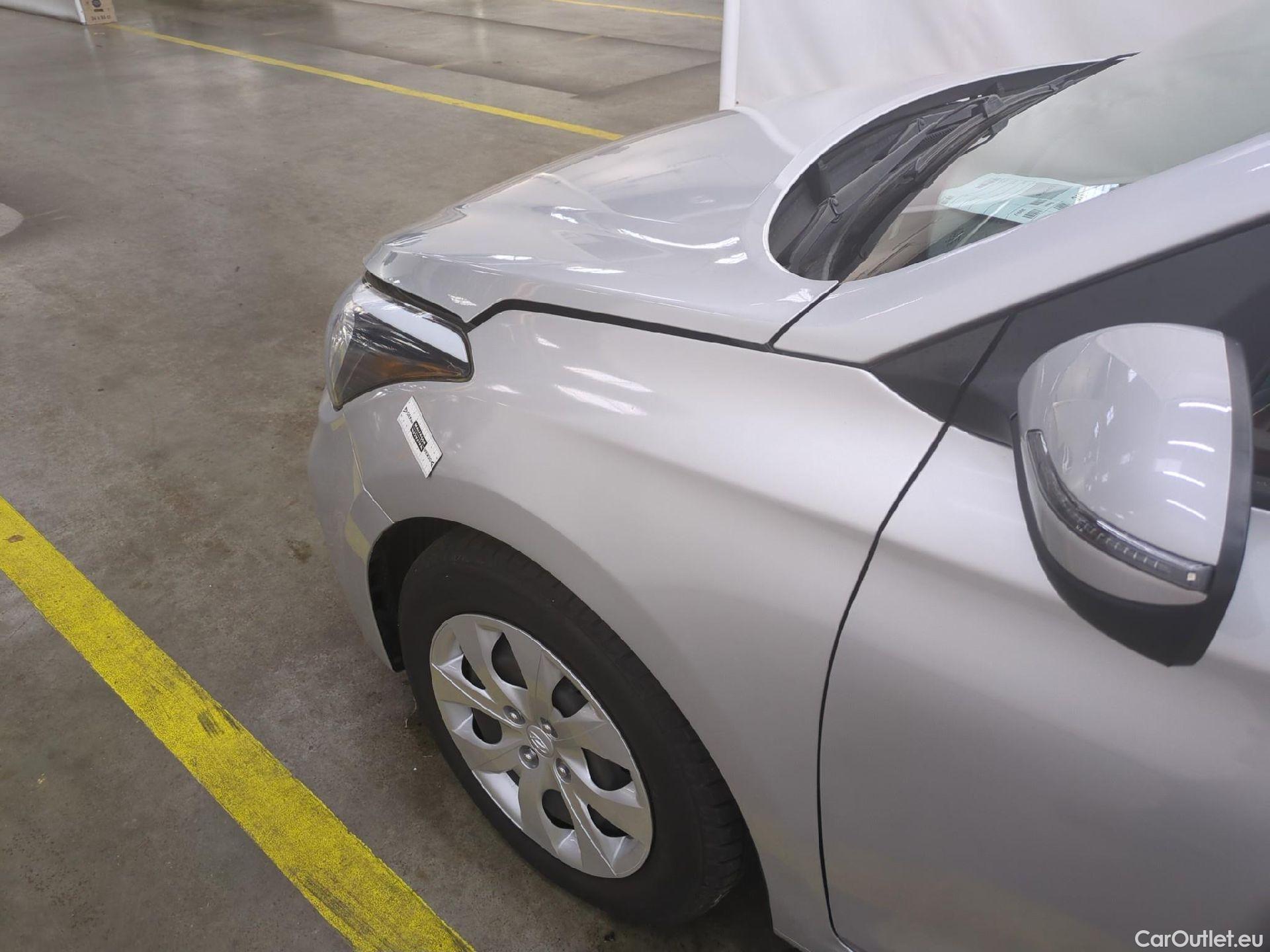  Hyundai  i20  Initia 1.2 75CV BVM5 E6dT #20