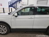  Volkswagen  Tiguan VOLKSWAGEN  / 2016 / 5P / SUV 2.0 TDI SCR 110KW Business BMT DSG #28