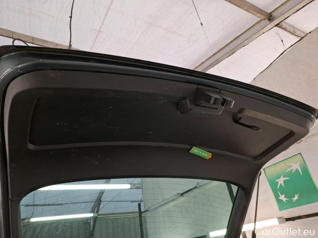  Skoda  Octavia  Combi Style 1.6 TDI 115CV BVA7 E6 #33