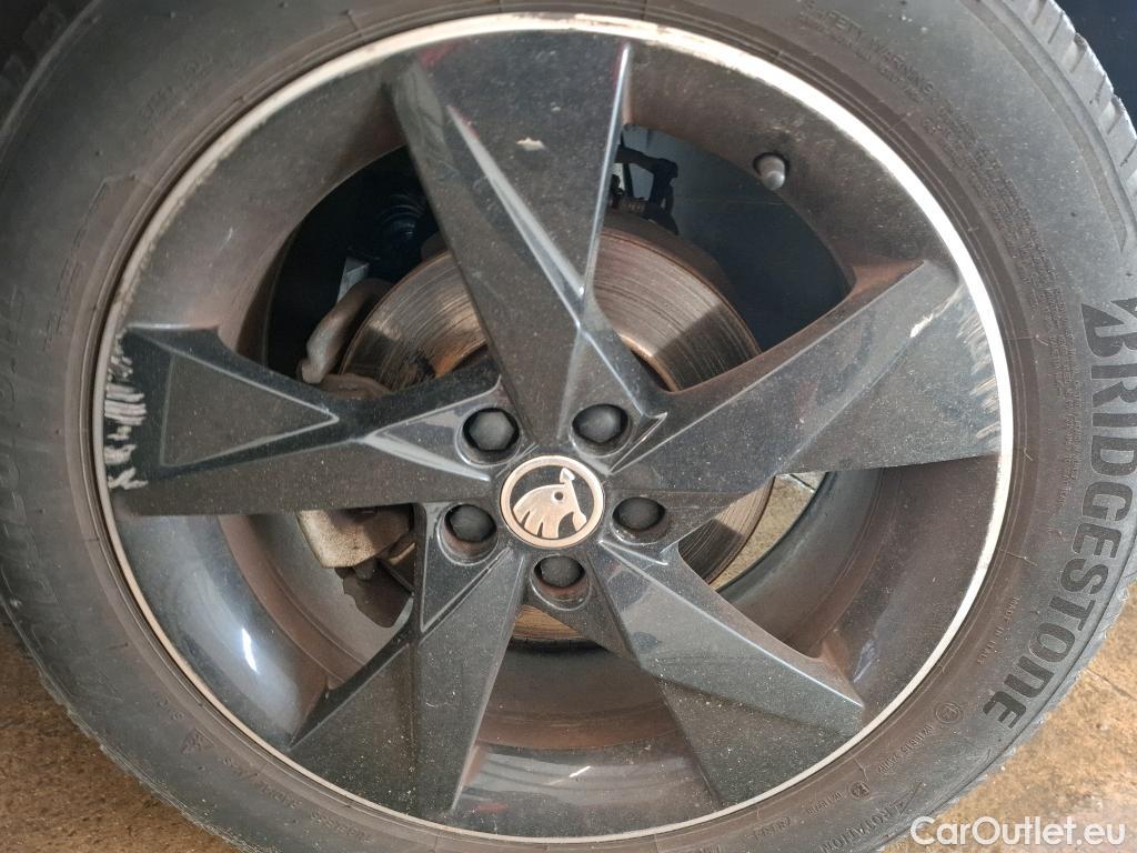  Skoda  KAMIQ  Monte Carlo 1.0 TSI 110CV BVA7 E6d #28