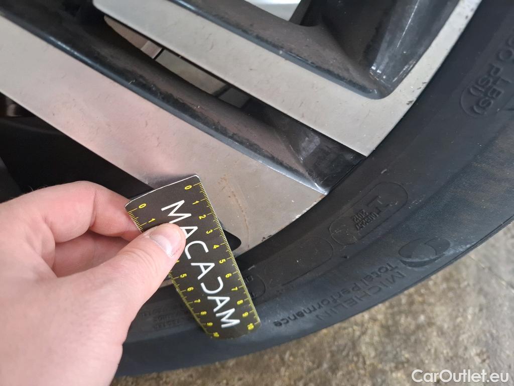  Peugeot  5008  GT 1.2 PureTech 130CV BVA8 7 Sieges E6d #76