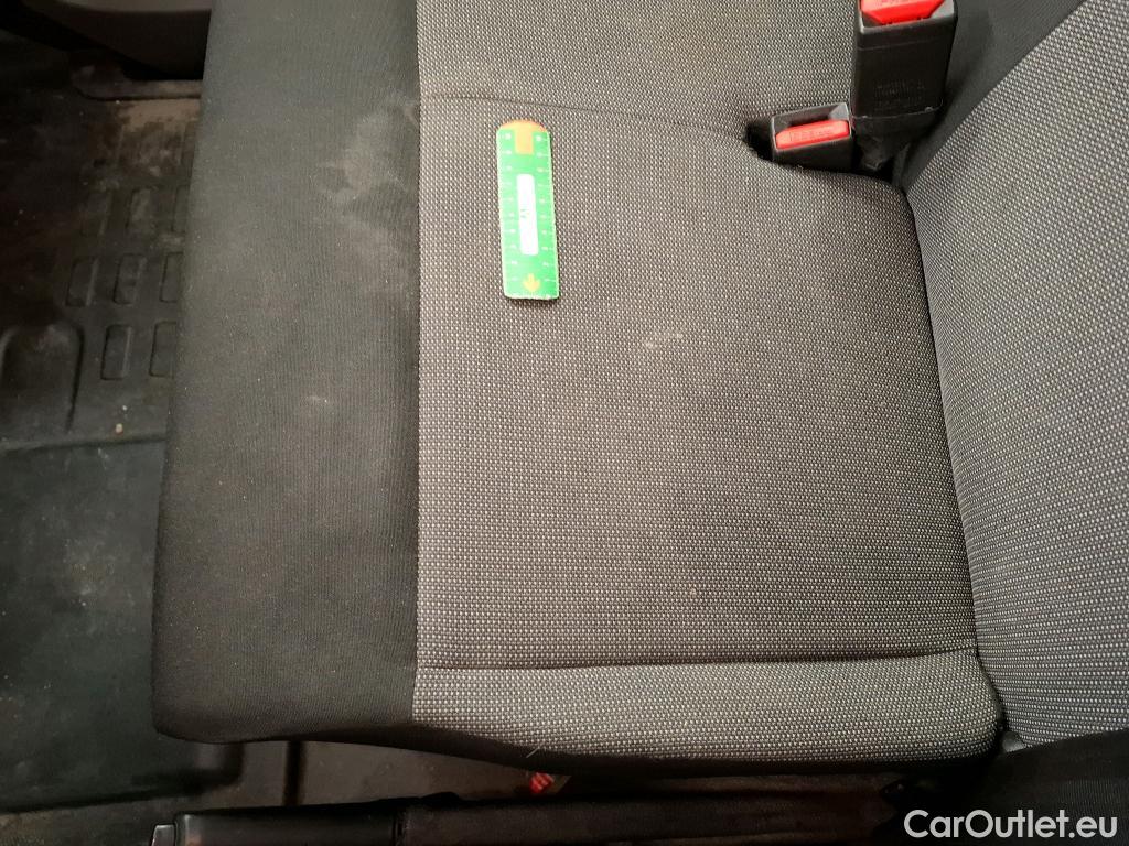  Peugeot  Expert PEUGEOT  VU 4p Fourgon 2.0 BlueHDi 120 S&S Standard Premium P. #9