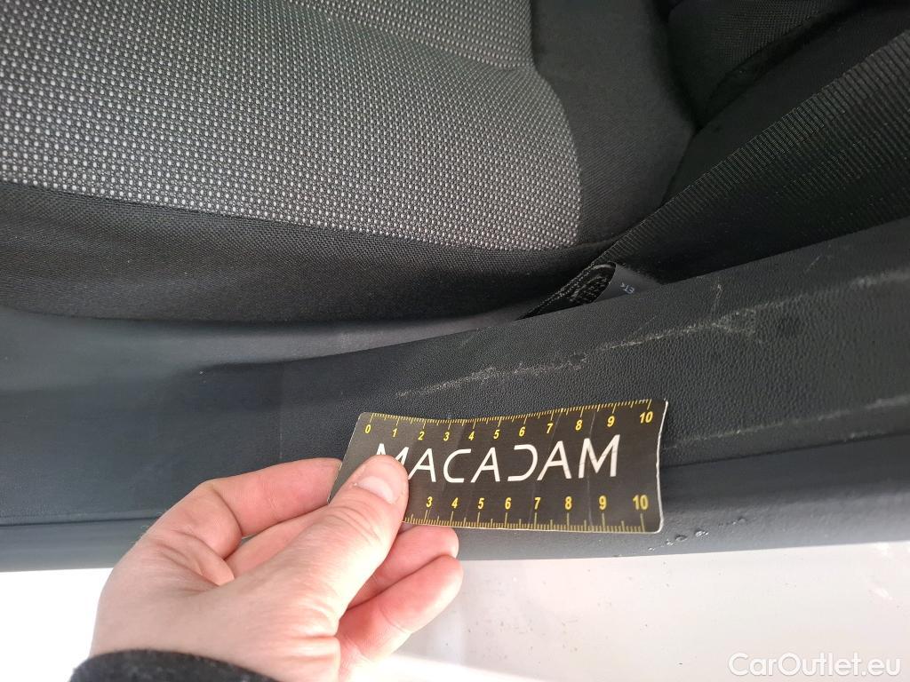  Citroen  C3  Feel Pack 1.2 PureTech 80CV BVM5 6E #23