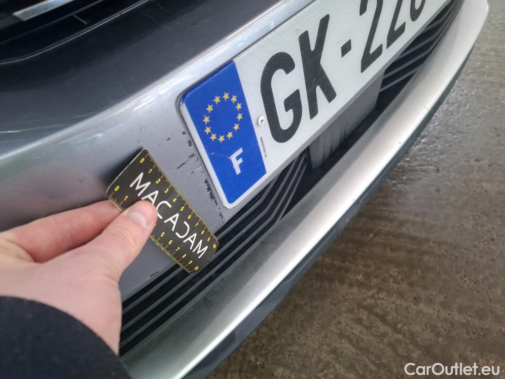  Peugeot  5008  GT 1.2 PureTech 130CV BVA8 7 Sieges E6d #24