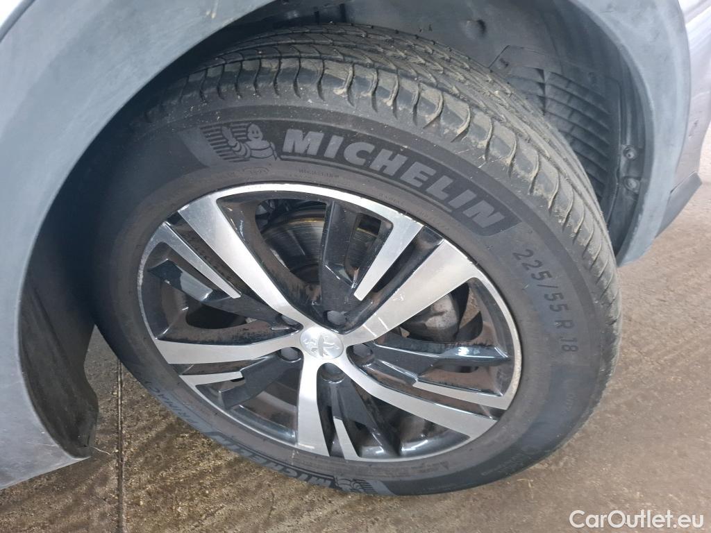  Peugeot  5008  GT 1.2 PureTech 130CV BVA8 7 Sieges E6d #35