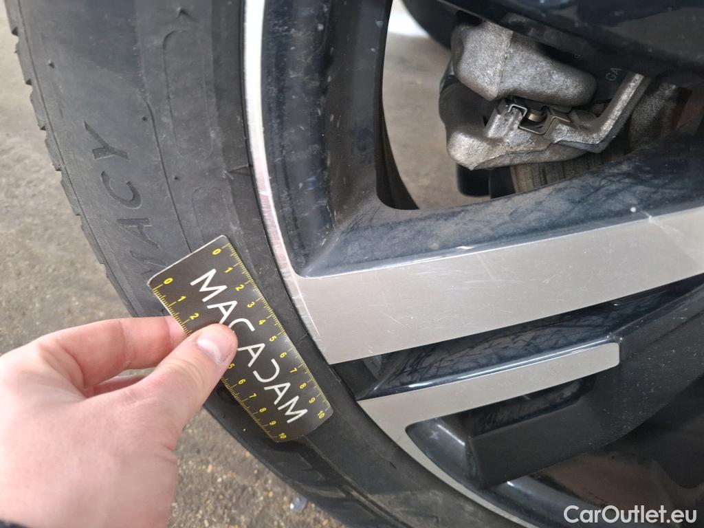  Peugeot  5008  GT 1.2 PureTech 130CV BVA8 7 Sieges E6d #33