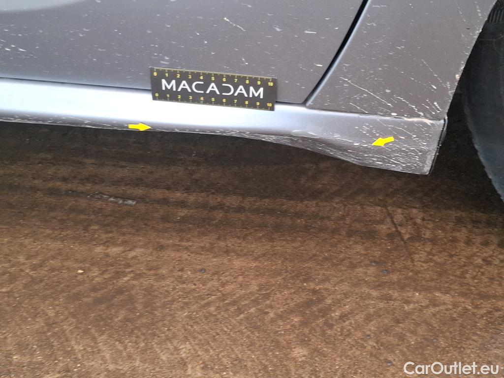  Peugeot  208  Signature 1.2 PureTech 80CV BVM5 E6dT #3