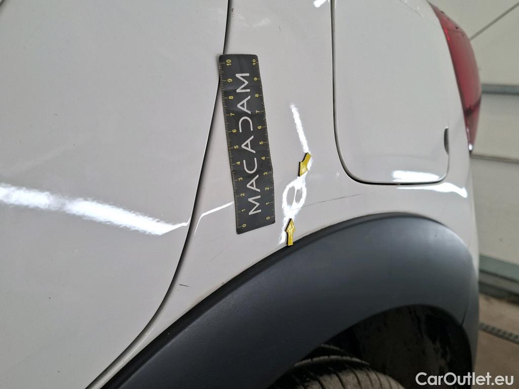  Citroen  C3  Feel Pack 1.2 PureTech 80CV BVM5 6E #36