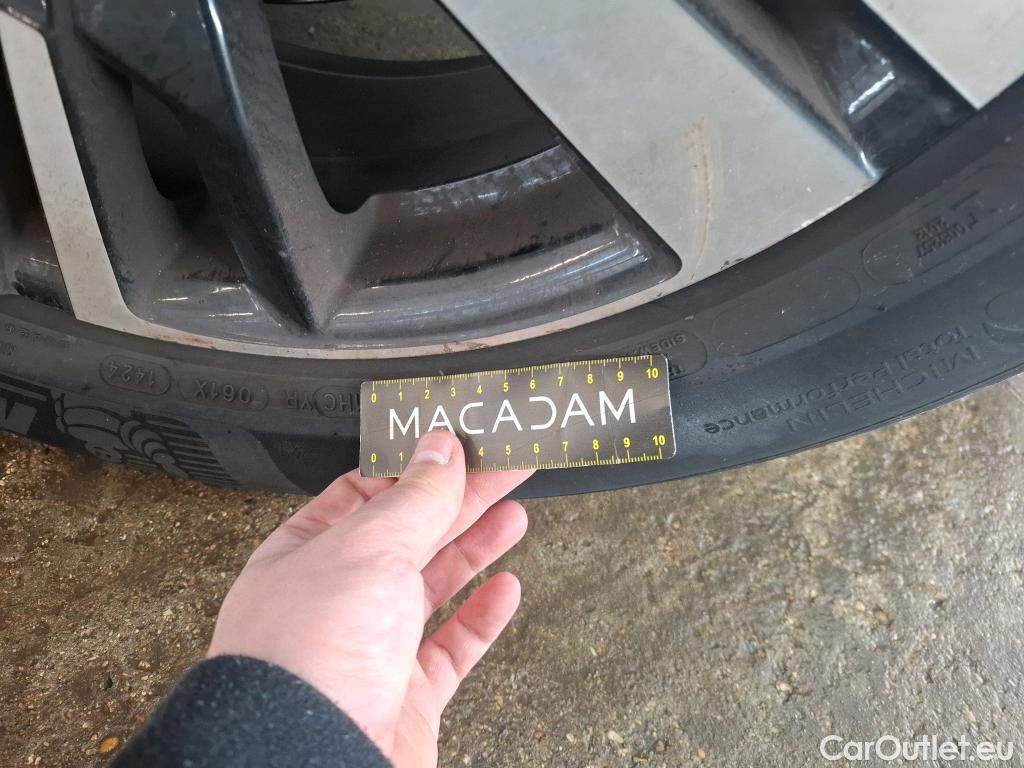  Peugeot  5008  GT 1.2 PureTech 130CV BVA8 7 Sieges E6d #77