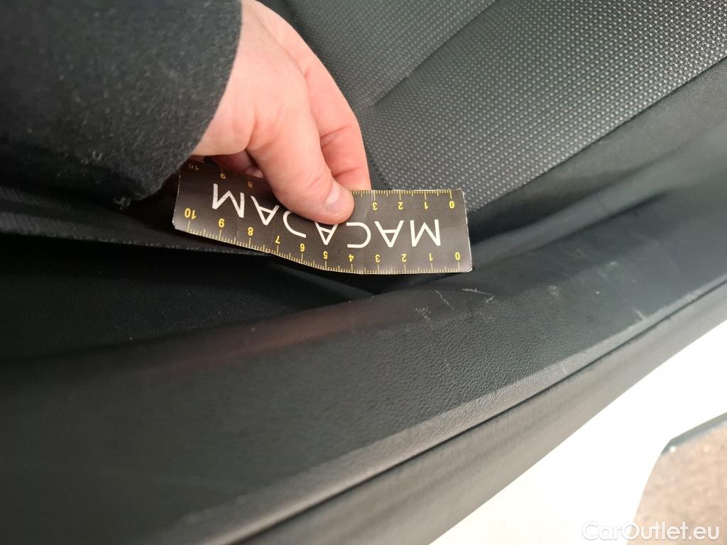  Citroen  C3  Feel Pack 1.2 PureTech 80CV BVM5 6E #28