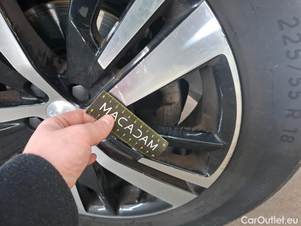  Peugeot  5008  GT 1.2 PureTech 130CV BVA8 7 Sieges E6d #38