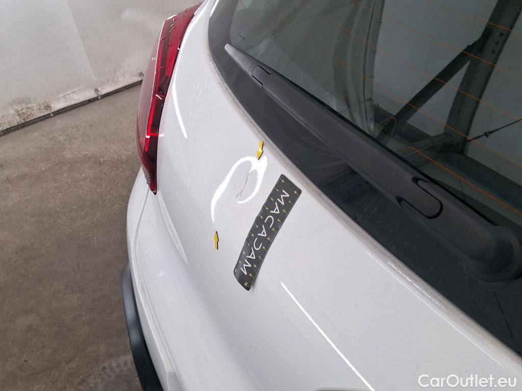  Citroen  C3  Feel Pack 1.2 PureTech 80CV BVM5 6E #9