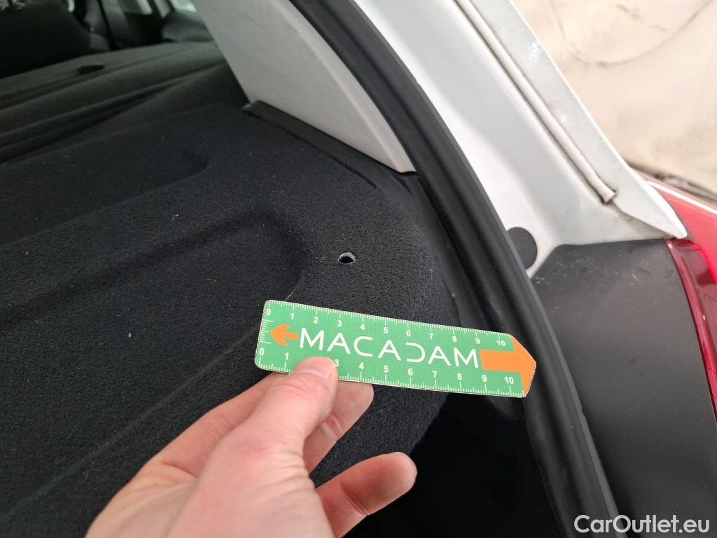  Citroen  C3  Société Feel Business R 1.2 PureTech 80CV BVM5 6E #24