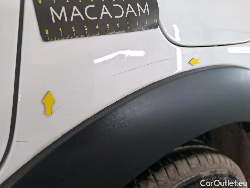  Citroen  C3  Feel Pack 1.2 PureTech 80CV BVM5 6E #37