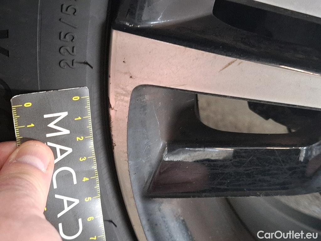  Peugeot  5008  GT 1.2 PureTech 130CV BVA8 7 Sieges E6d #79