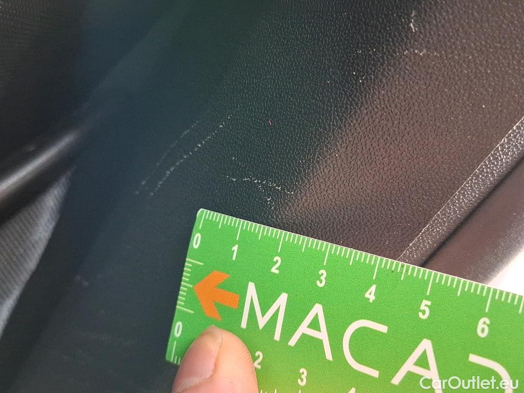  Peugeot  2008  Allure Business 1.5 HDi 120CV BVA6 E6dT #3