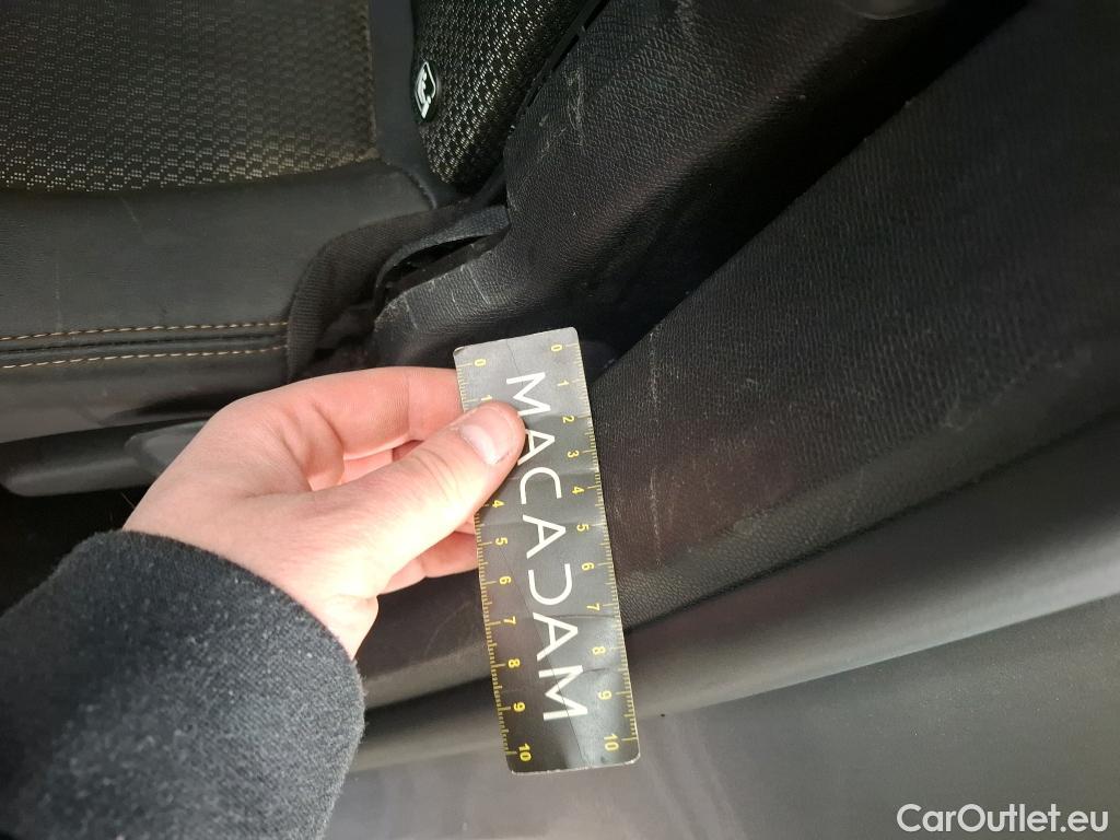  Peugeot  5008  GT 1.2 PureTech 130CV BVA8 7 Sieges E6d #53