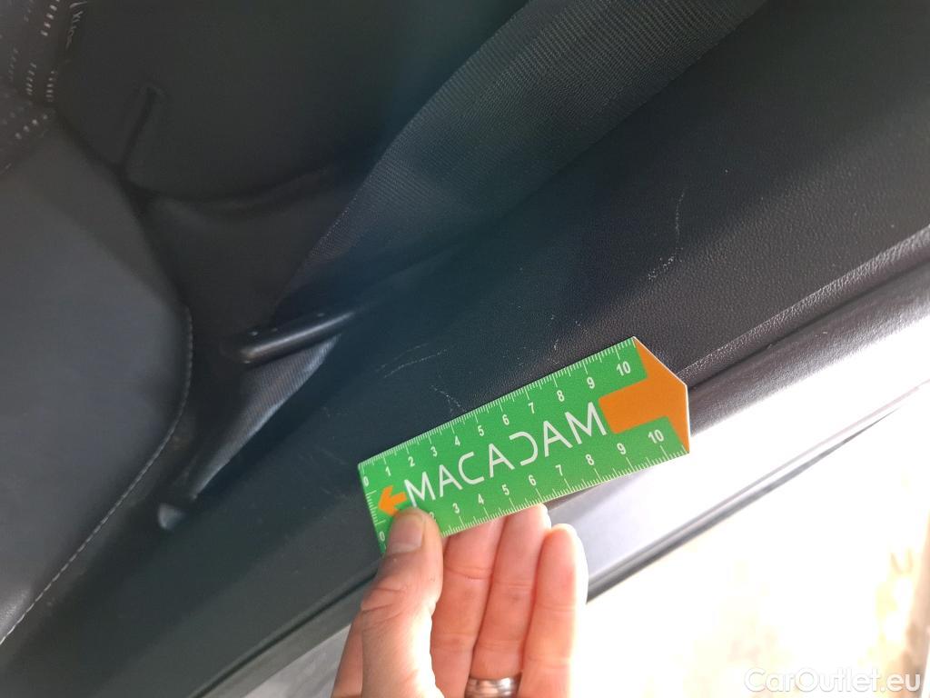  Peugeot  2008  Allure Business 1.5 HDi 120CV BVA6 E6dT #1