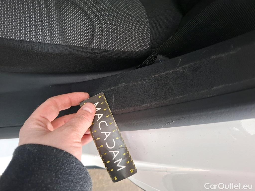  Citroen  C3  Feel Pack 1.2 PureTech 80CV BVM5 6E #25