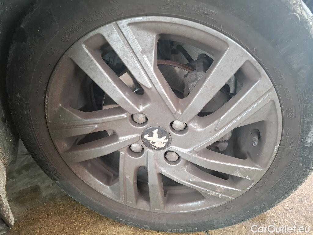  Peugeot  208  Active Business 1.2 PureTech 75CV BVM5 E6d #34