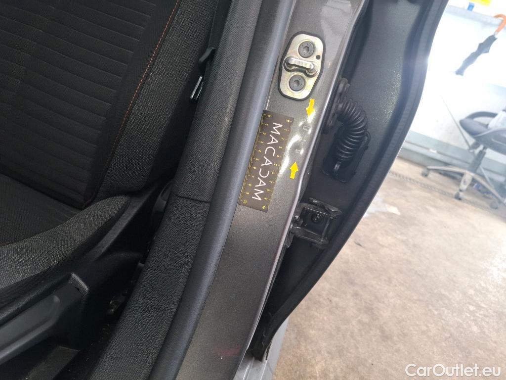  Peugeot  208  Active Business 1.2 PureTech 75CV BVM5 E6d #44