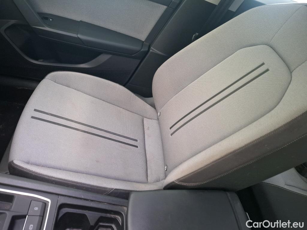  Seat  Leon SEAT  Sportstourer / 2020 / 5P / Break 1.0 eTSI 110 DSG S&S Style Business #75