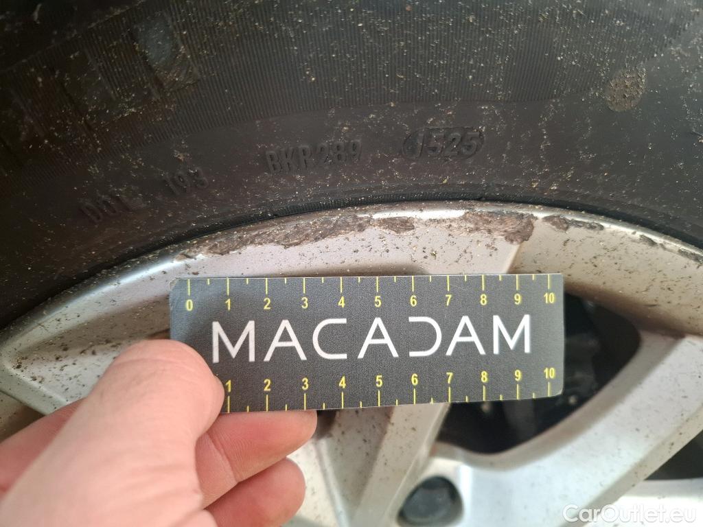  Seat  Leon SEAT  Sportstourer / 2020 / 5P / Break 1.0 eTSI 110 DSG S&S Style Business #46