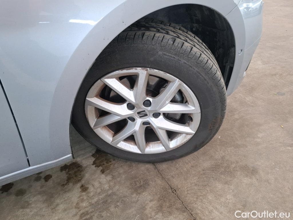  Seat  Leon SEAT  Sportstourer / 2020 / 5P / Break 1.0 eTSI 110 DSG S&S Style Business #44