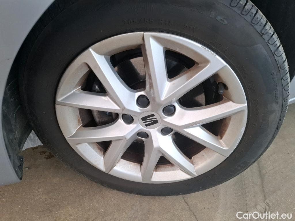  Seat  Leon SEAT  Sportstourer / 2020 / 5P / Break 1.0 eTSI 110 DSG S&S Style Business #33