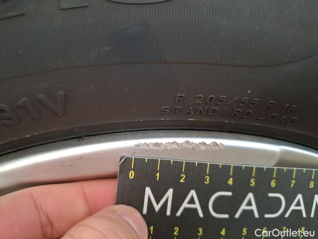  Seat  Leon SEAT  Sportstourer / 2020 / 5P / Break 1.0 eTSI 110 DSG S&S Style Business #34