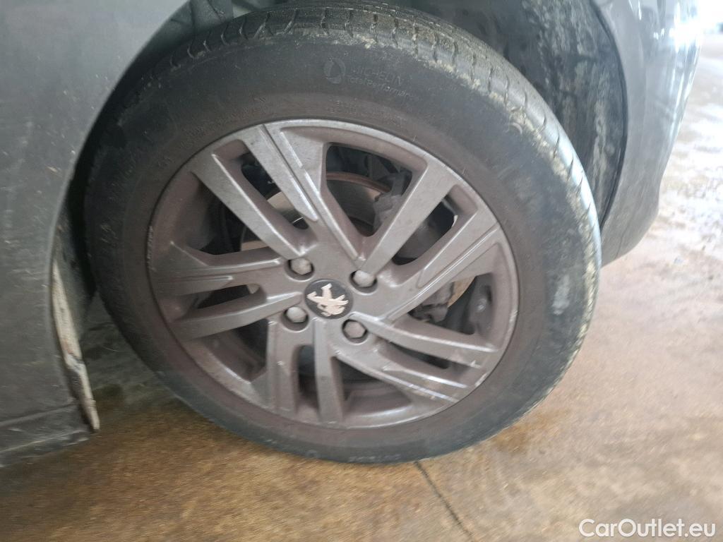  Peugeot  208  Active Business 1.2 PureTech 75CV BVM5 E6d #33