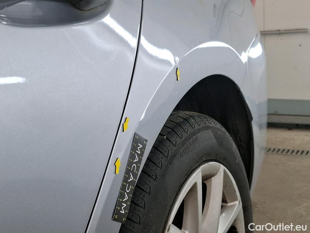  Seat  Leon SEAT  Sportstourer / 2020 / 5P / Break 1.0 eTSI 110 DSG S&S Style Business #64