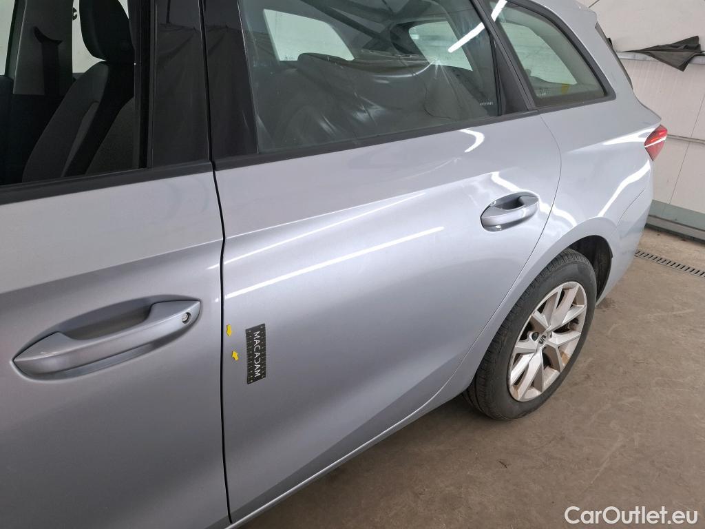  Seat  Leon SEAT  Sportstourer / 2020 / 5P / Break 1.0 eTSI 110 DSG S&S Style Business #65