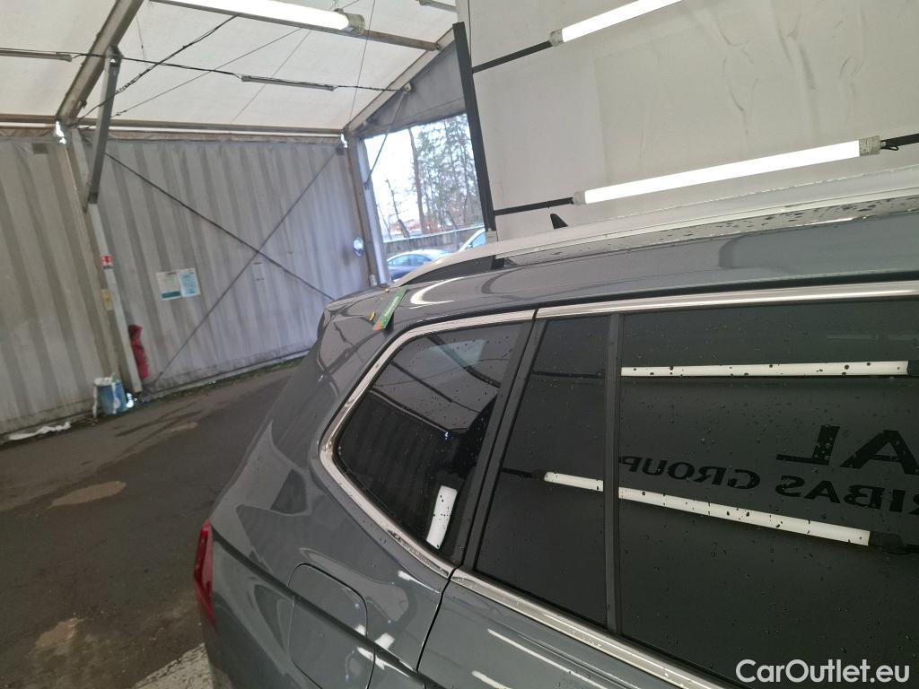  Volkswagen  Tiguan VOLKSWAGEN  Allspace / 2017 / 5P / SUV 2.0 TDI 150 DSG7 Confortline Business #23