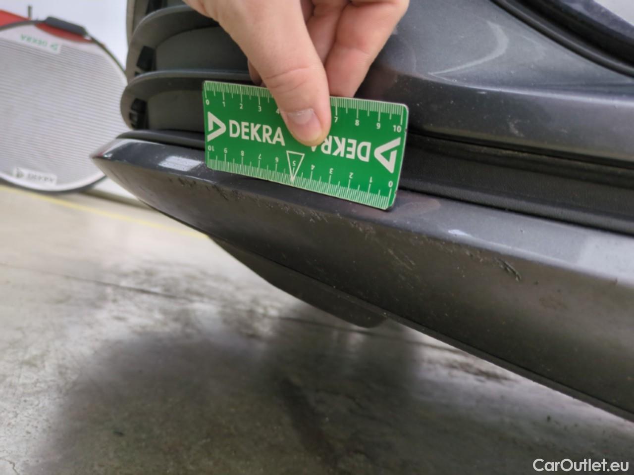  Volkswagen  Golf  VII Berline Confortline Business BMT 1.0 TSI 115CV BVM6 E6dT #25