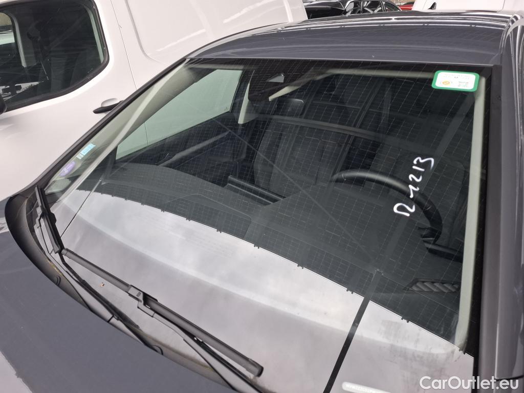  Volkswagen  Golf  VOLKSWAGEN / 2020 / 5P / Berline 1.0 TSI OPF 110 BVM6 Life Busi #13