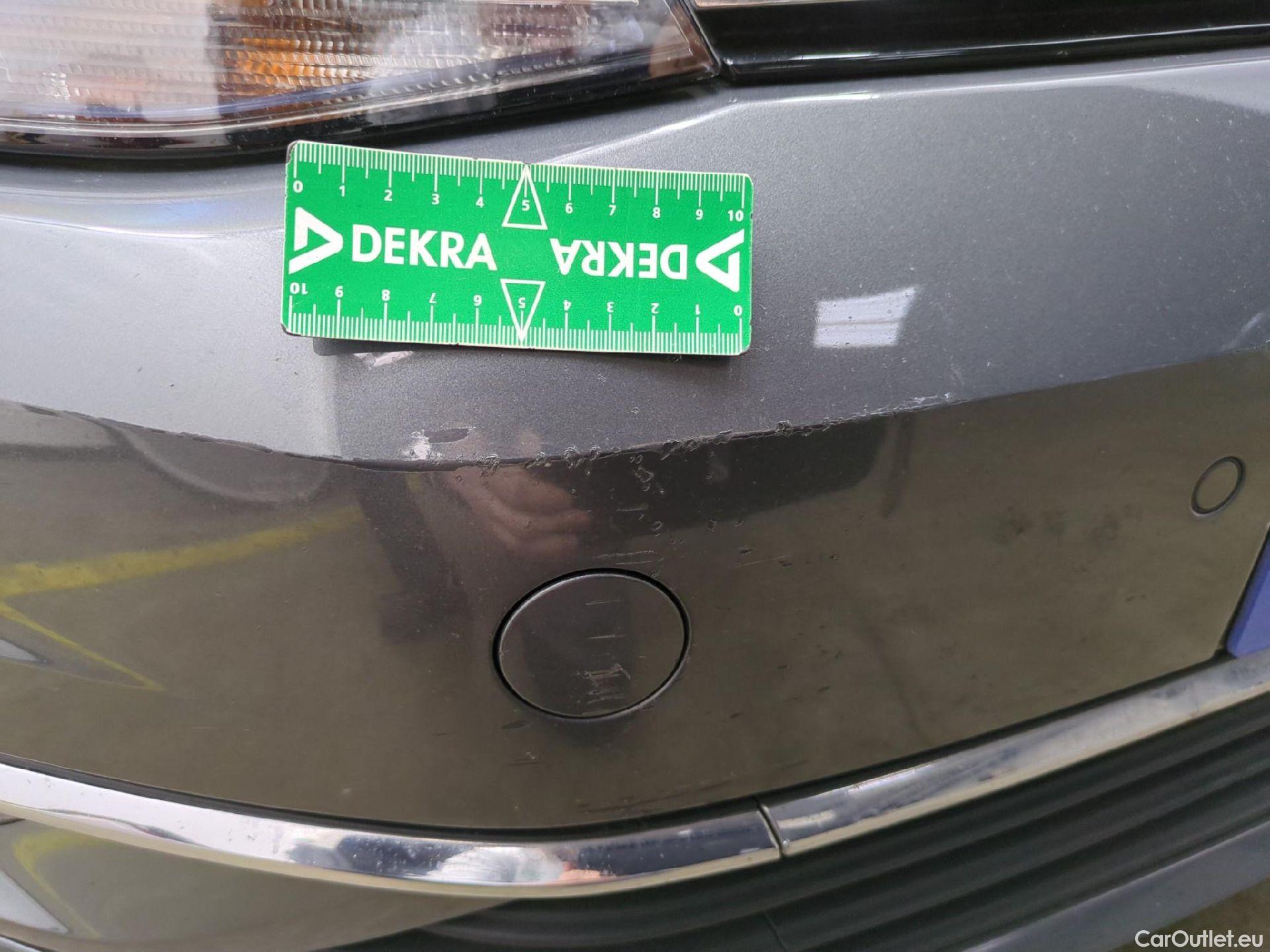  Volkswagen  Golf  VII Berline Confortline Business BMT 1.0 TSI 115CV BVM6 E6dT #26