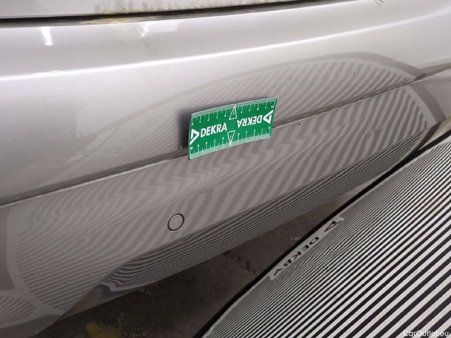  Bmw  Serie 2 BMW  Active Tourer / 2018 / 5P / monospace 218d Business Design #17