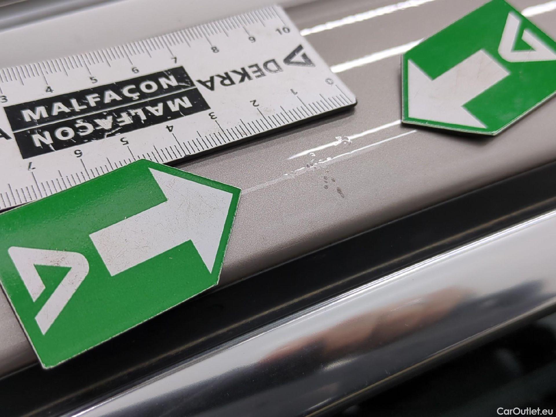  Bmw  Serie 2 BMW  Active Tourer / 2018 / 5P / monospace 218d Business Design #19