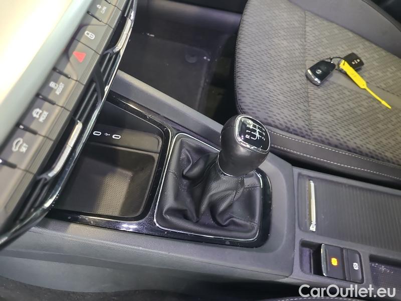  Skoda  Octavia  Combi (NX3)(2020) Oct.Combi 2.0TDI 85 Style #10