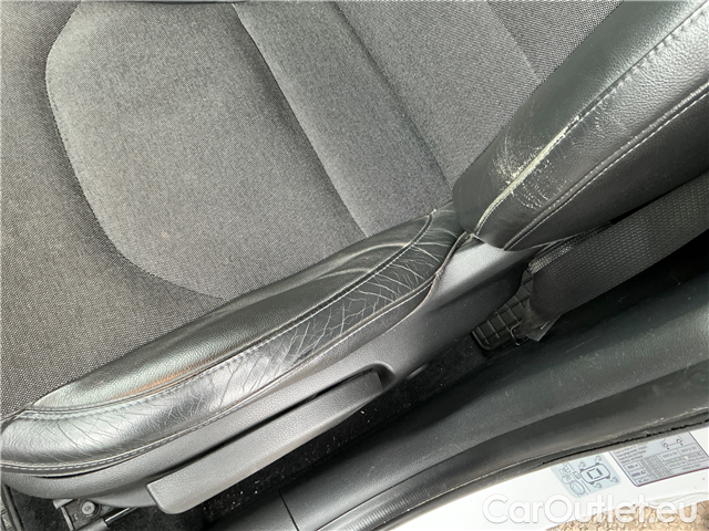  Hyundai  i30  kom.1.5T-GDI Style 5d #32