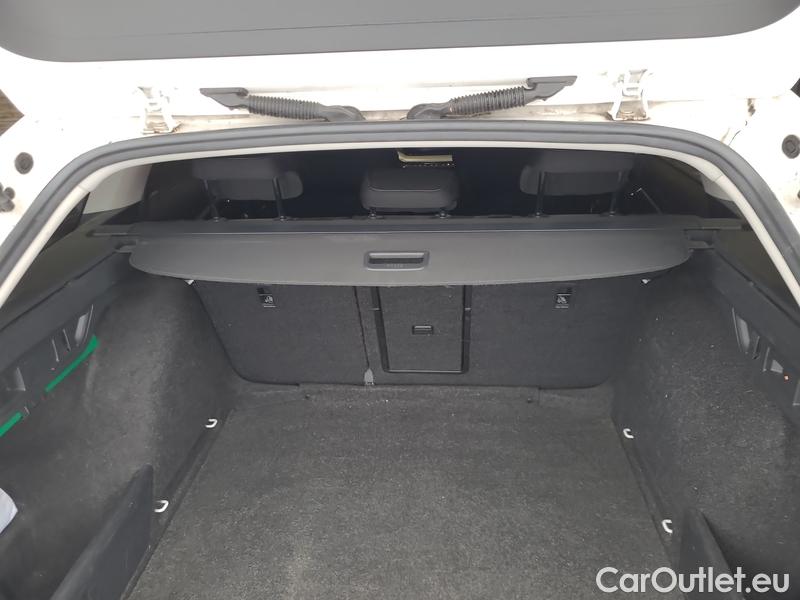  Skoda  Octavia  Combi (NX3)(2020) Oct.Combi 2.0TDI 85 Style #25