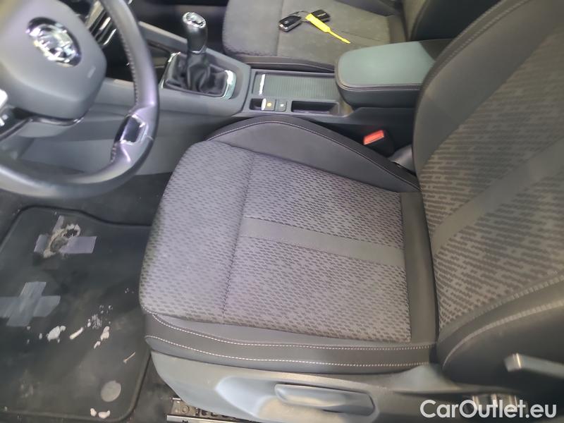  Skoda  Octavia  Combi (NX3)(2020) Oct.Combi 2.0TDI 85 Style #8