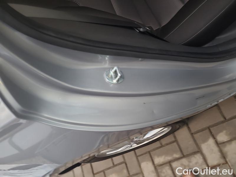  Hyundai  i30   cw (PD)(2017->)  kom.1.0TGDI 120 Comfort #18