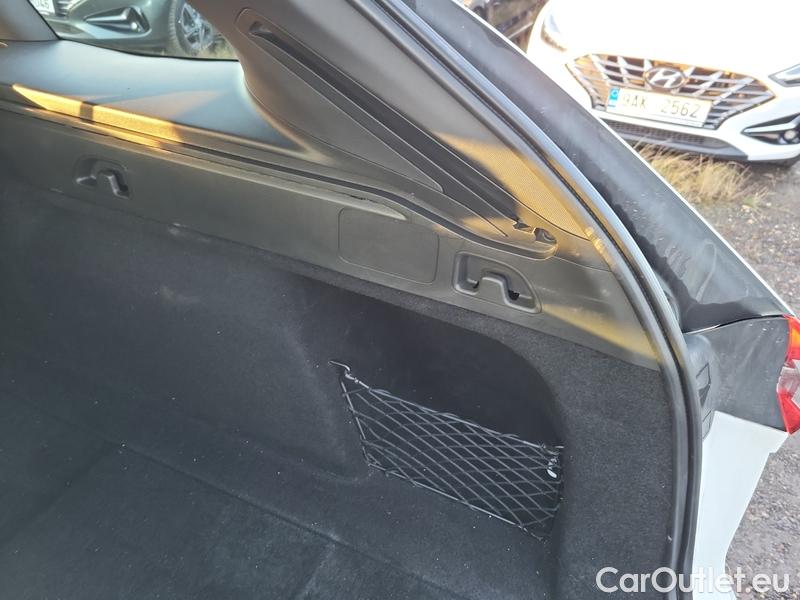  Opel  Insignia  Country Tourer (2017->) Ins.ST 2.0CDTI 128 Elegance AT #13